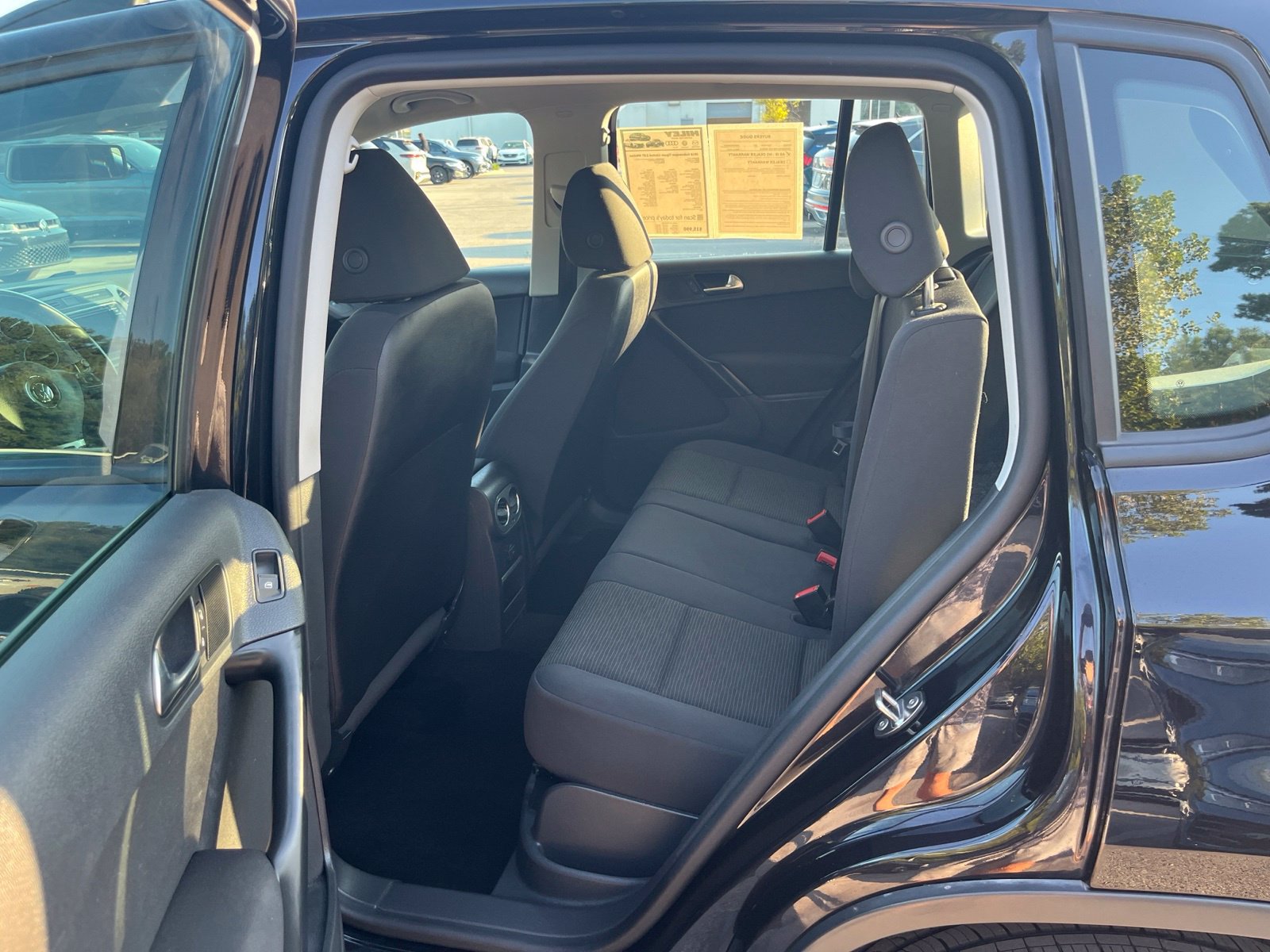 Used 2018 Volkswagen Tiguan Limited w/ Premium Package AWD/4WD image 26