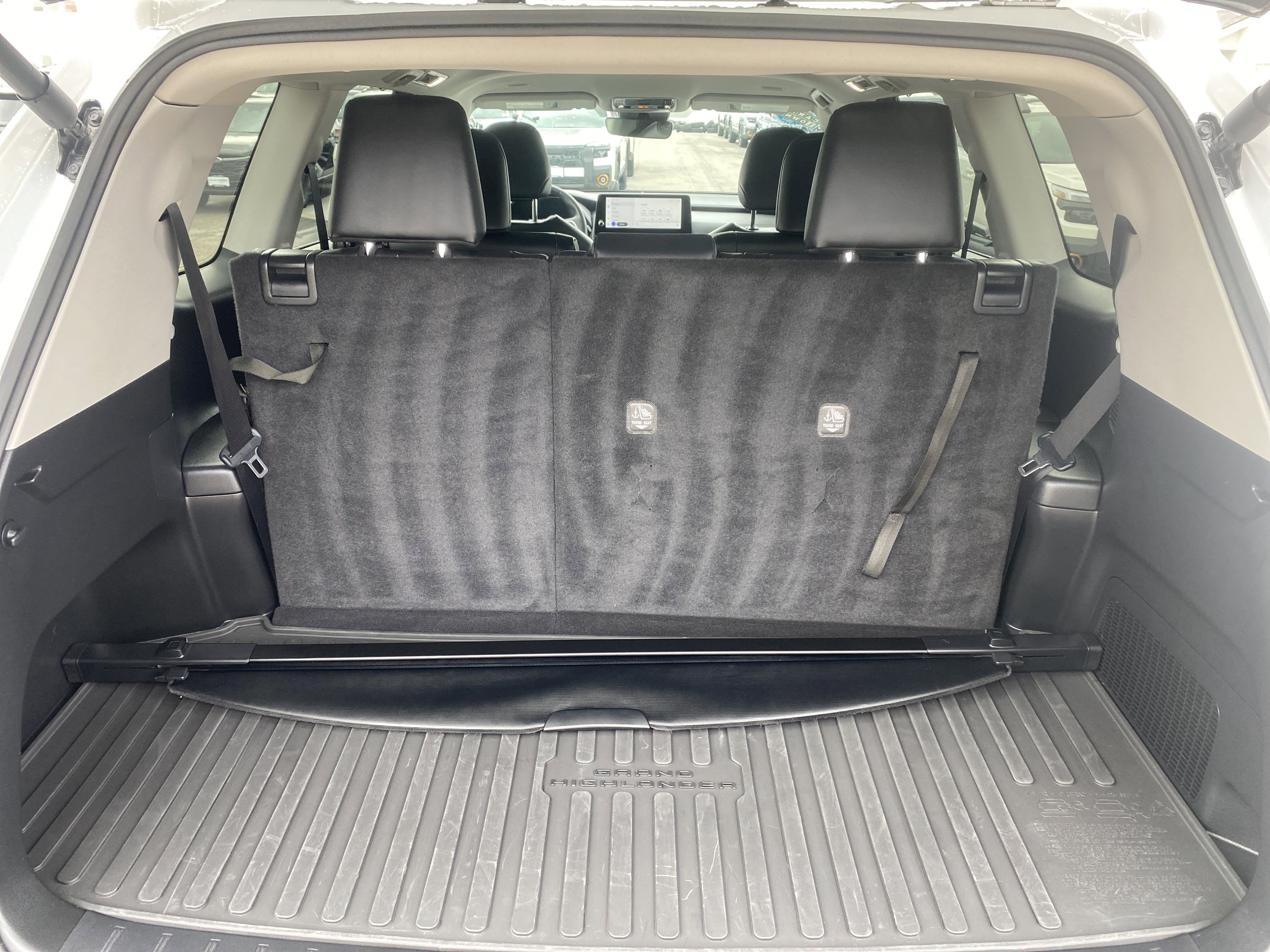 Used 2024 Toyota Grand Highlander XLE image 36