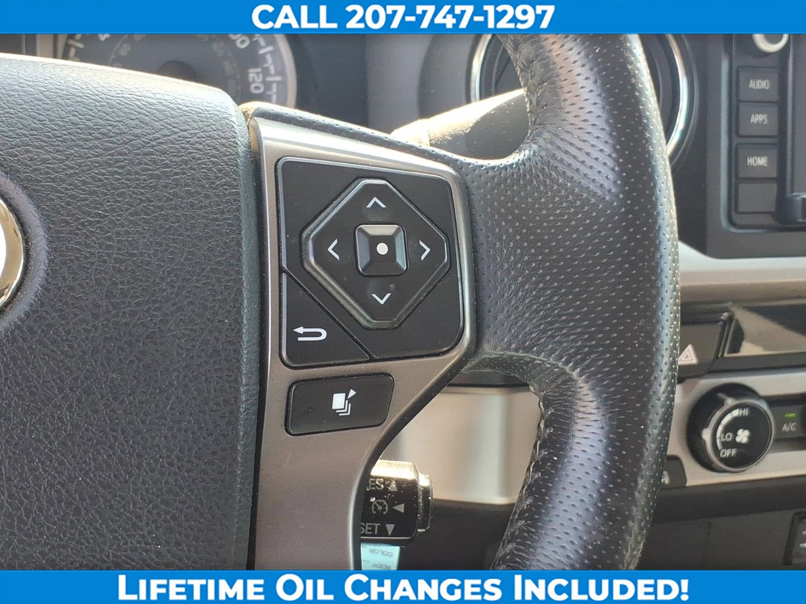 Used 2016 Toyota Tacoma SR5 w/ SR5 Appearance Package (SN) image 16