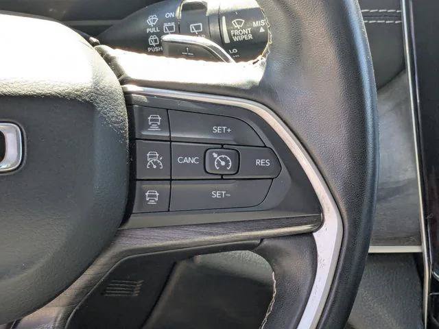 Certified 2021 Jeep Grand Cherokee L Limited AWD/4WD image 16