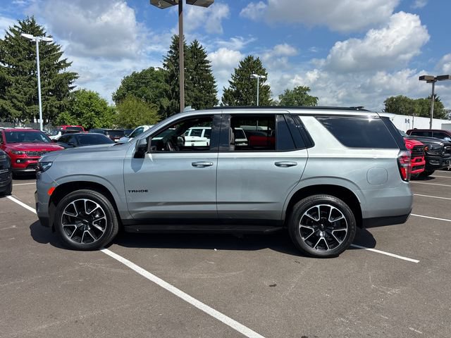 Used 2024 Chevrolet Tahoe RST w/ Luxury Package AWD/4WD image 3