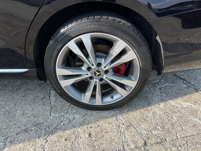 Used 2018 Mercedes-Benz C 300 4MATIC Sedan image 33