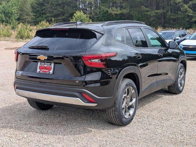 New 2026 Chevrolet Trax LT w/ Sunroof Package FWD image 2