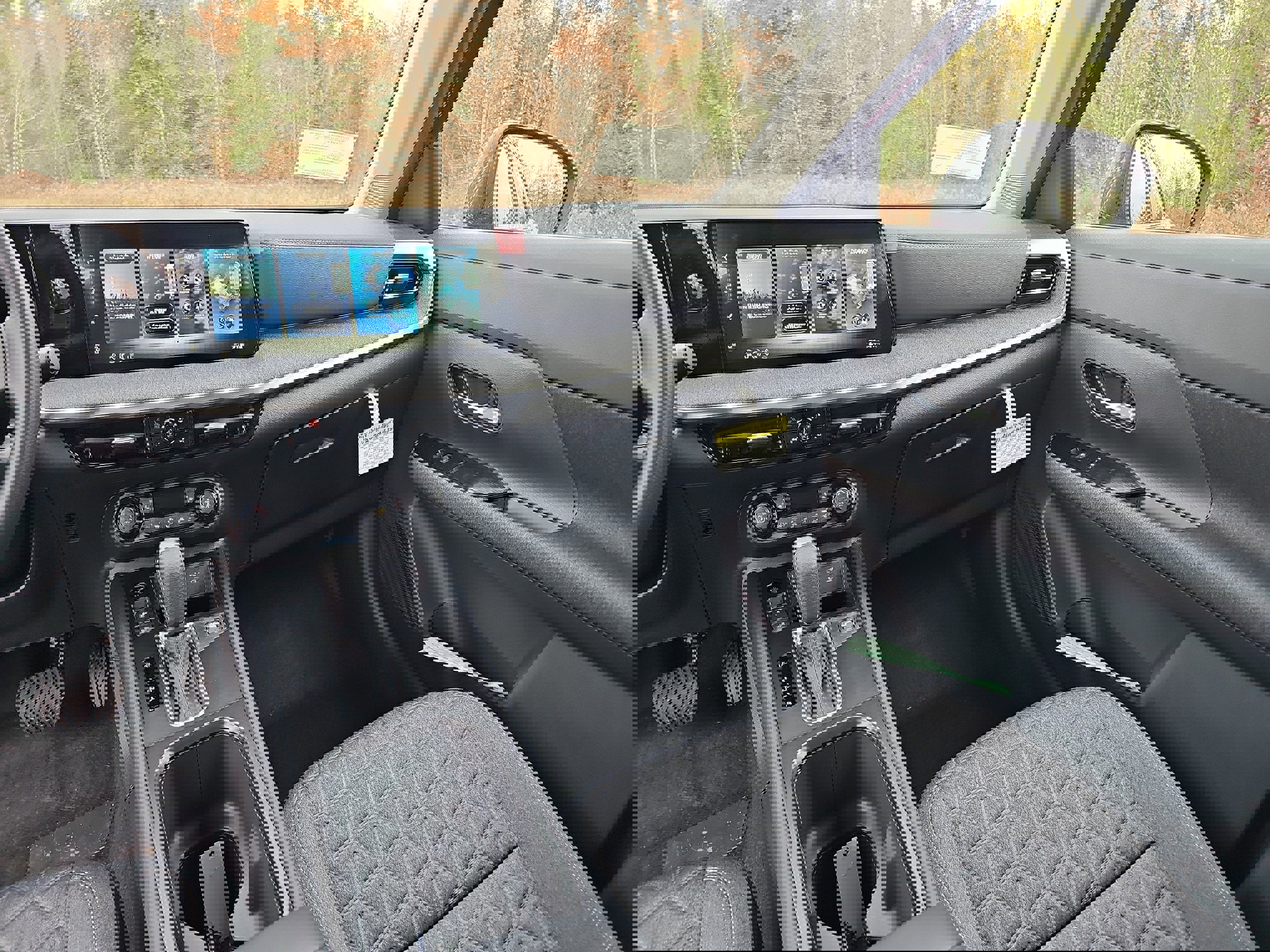 New 2026 Nissan Kicks SV w/ Charging Package image 19