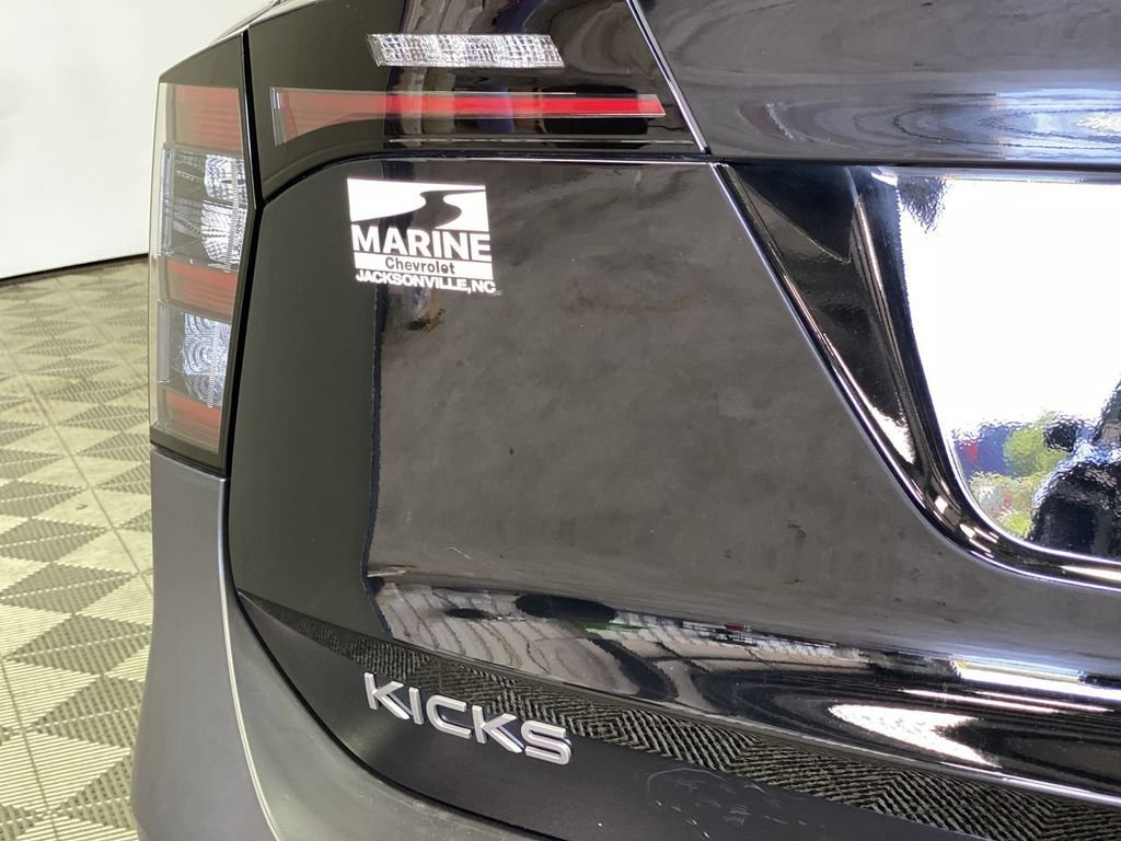 Used 2025 Nissan Kicks SV w/ SV Premium Package AWD/4WD image 36