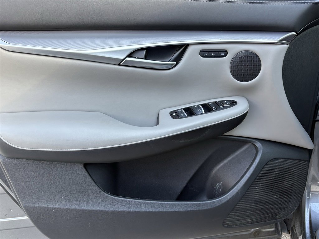 Used 2023 INFINITI QX50 Luxe w/ Cargo Package image 10