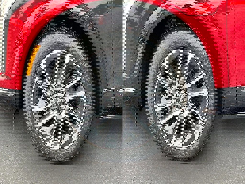 New 2026 Cadillac Optiq Sport 2 image 31