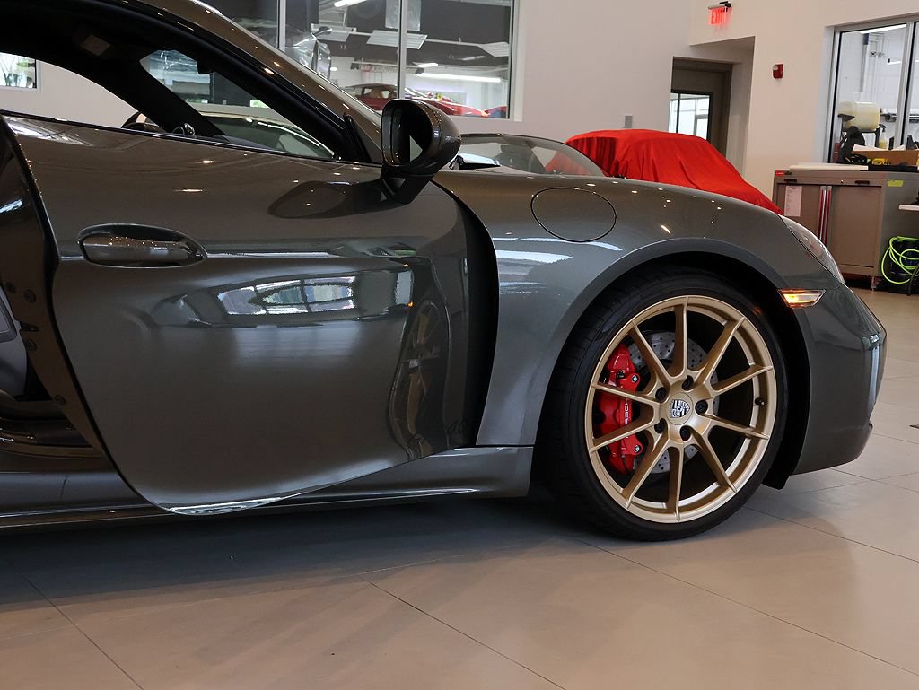 Used 2025 Porsche 718 Cayman GTS RWD image 30