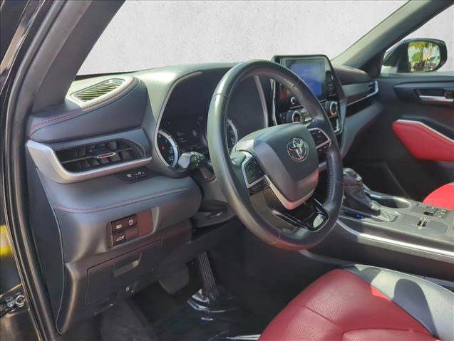 Certified 2024 Toyota Highlander XSE FWD image 14