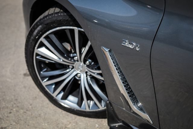 Used 2017 INFINITI Q60 3.0t w/ Premium Plus Package 3.0T AWD/4WD image 19