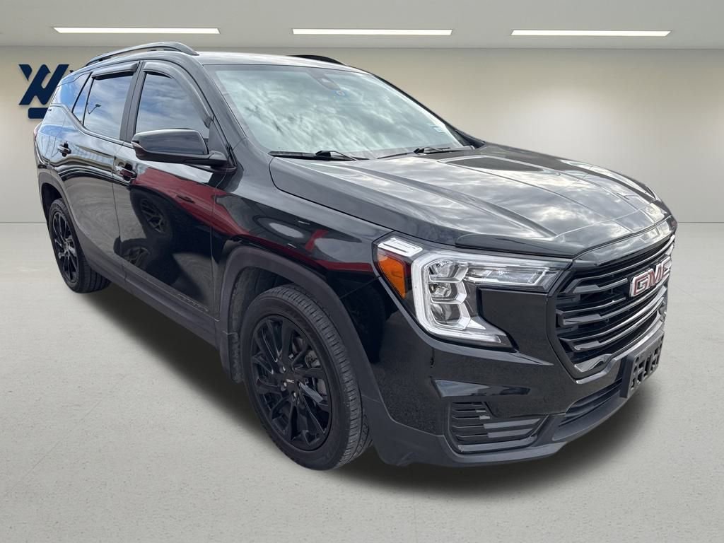 Used 2023 GMC Terrain SLE w/ Driver Convenience Package