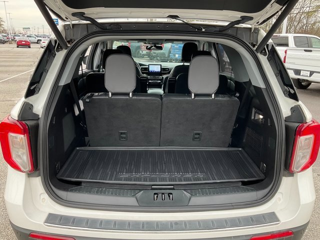 Used 2021 Ford Explorer Limited w/ Hybrid Equipment Group 310A image 18