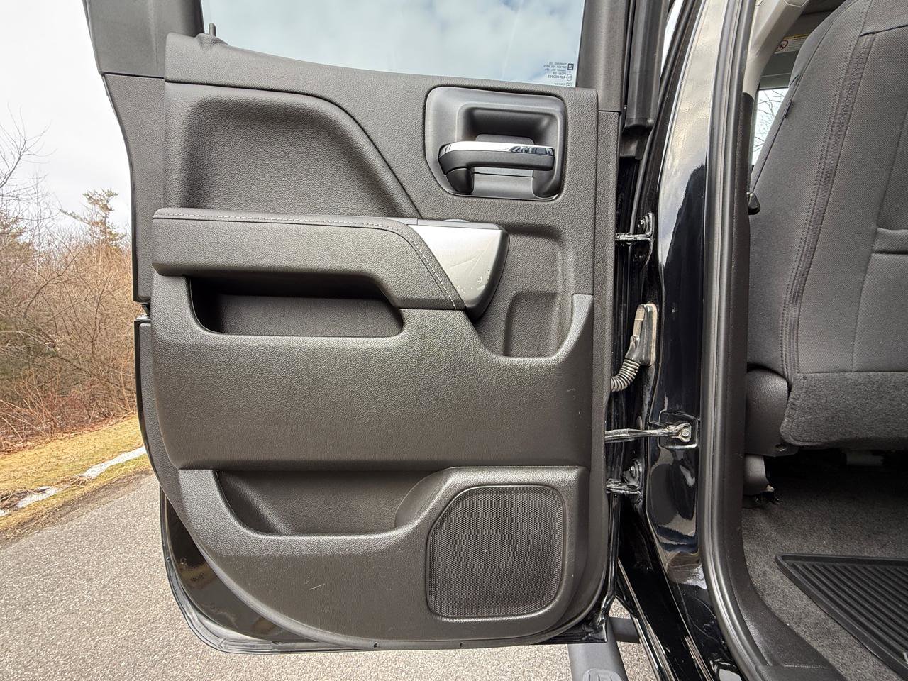 Used 2018 Chevrolet Silverado 2500 LT w/ LT Convenience Package image 16