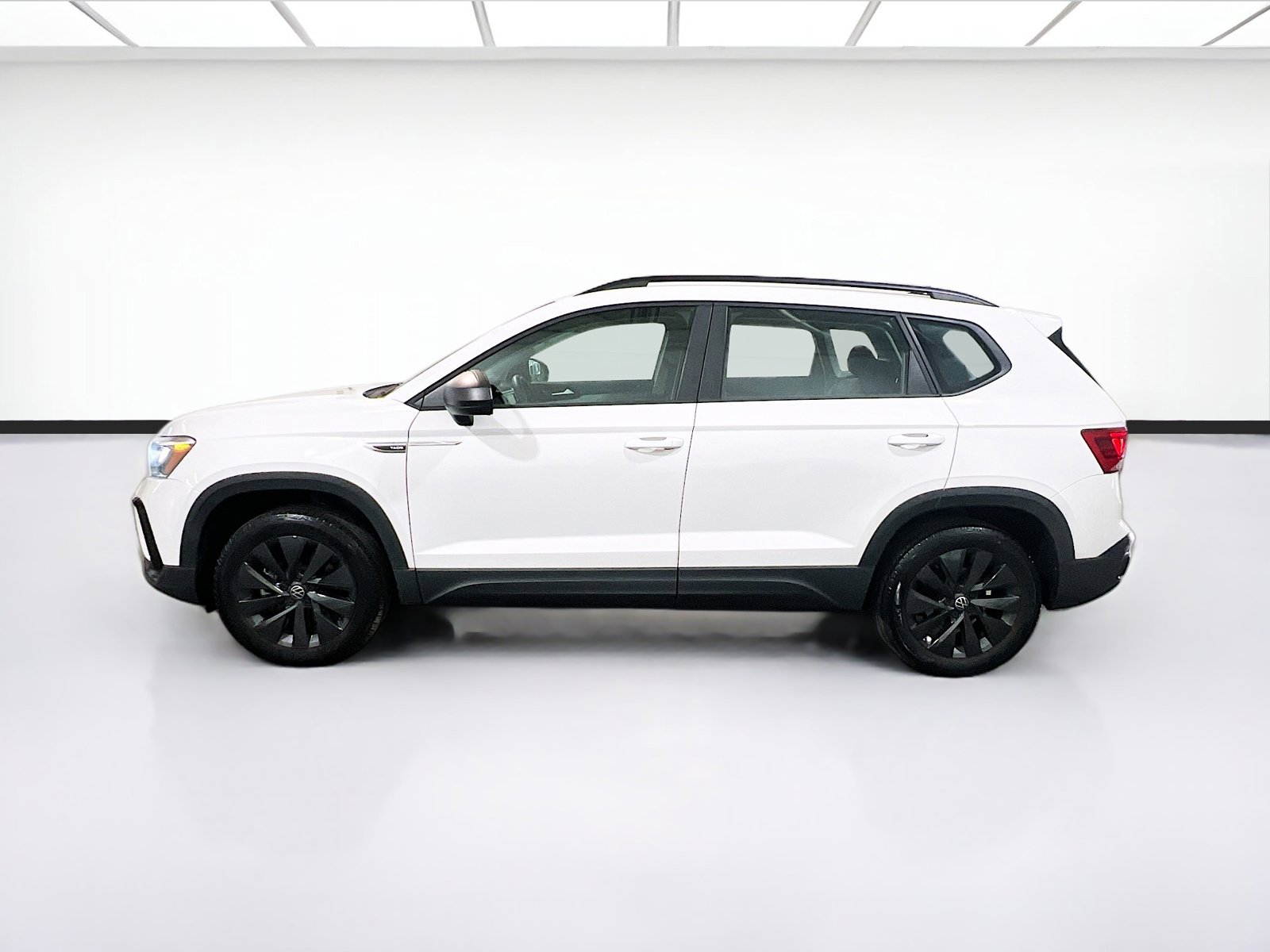 Used 2024 Volkswagen Taos S FWD image 21