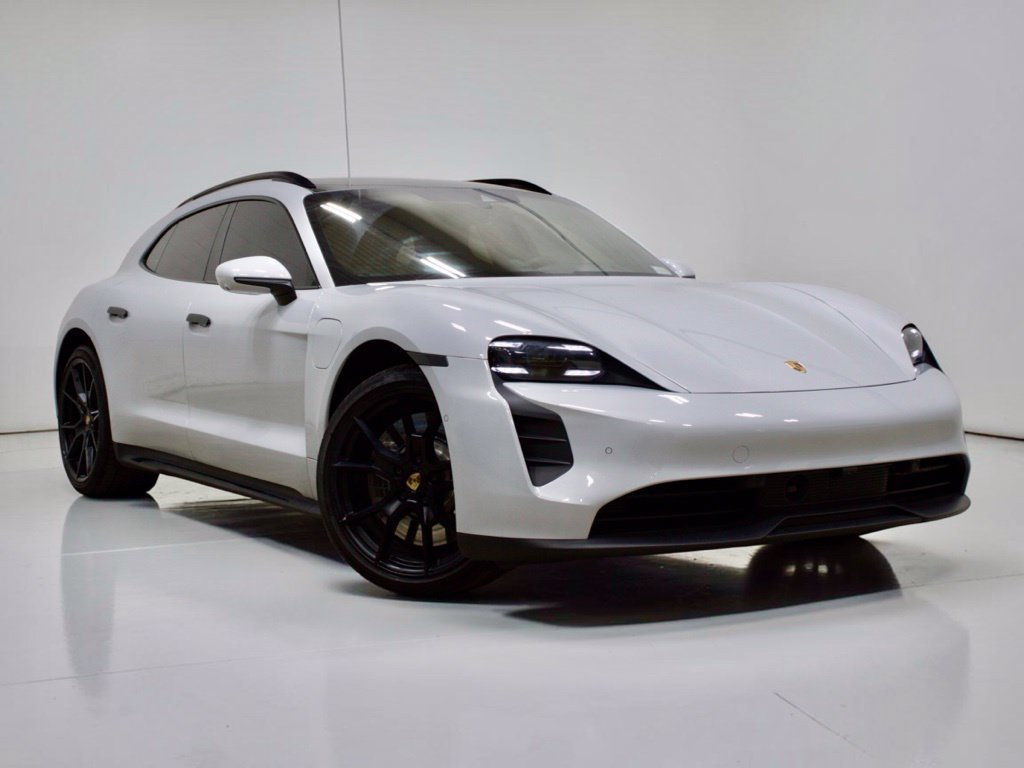 Used 2024 Porsche Taycan GTS AWD/4WD image 4
