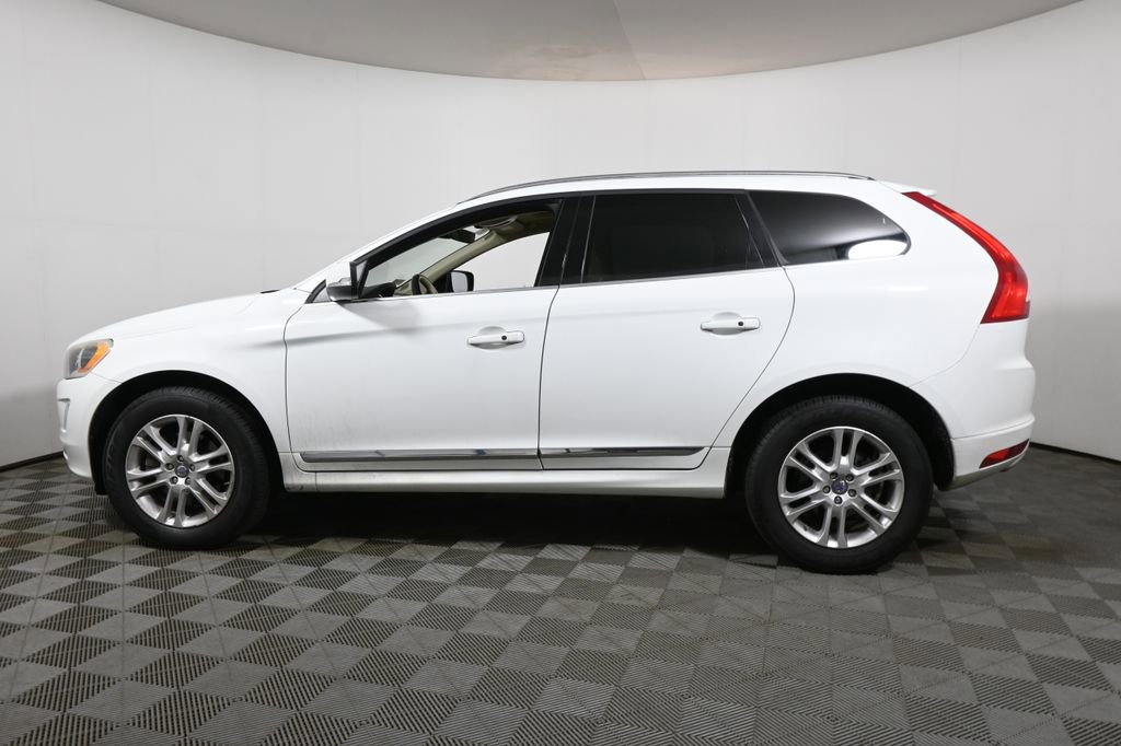 Used 2015 Volvo XC60 T5 image 2