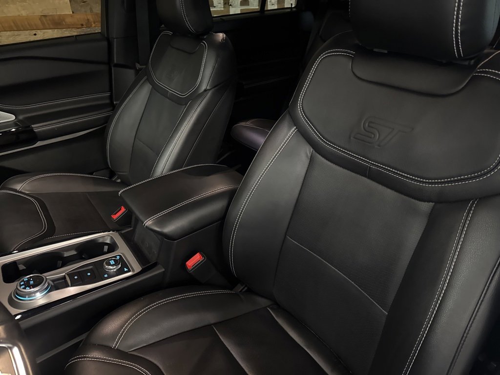 Used 2023 Ford Explorer ST w/ Equipment Group 401A image 12