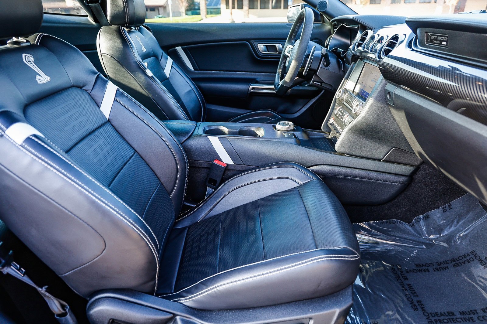 Used 2020 Ford Mustang Shelby GT500 w/ Technology Package image 13