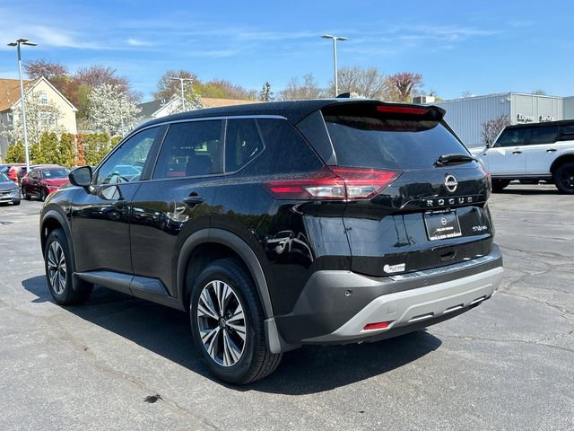 Certified 2023 Nissan Rogue SV image 4