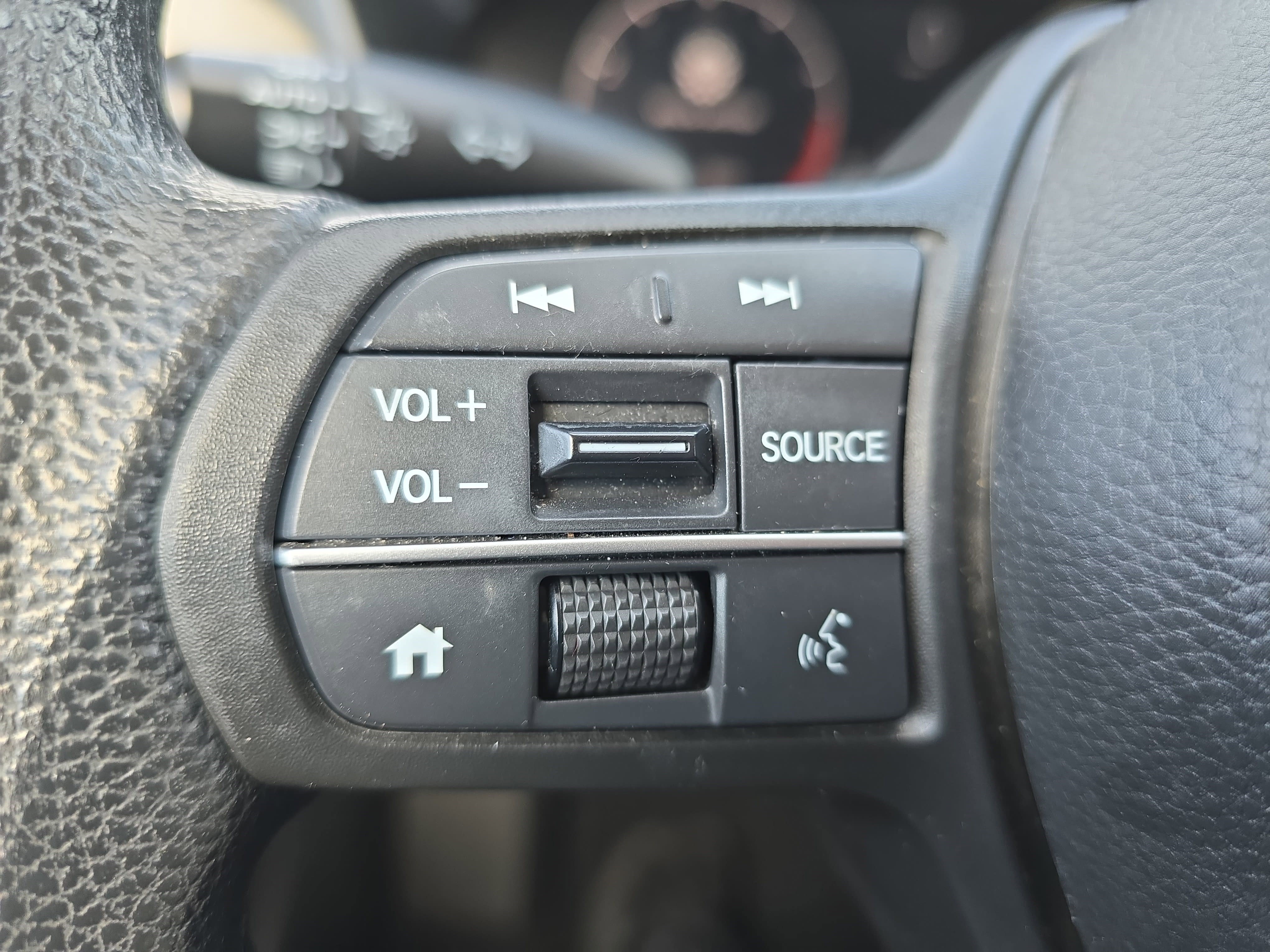 Used 2023 Honda HR-V LX image 15