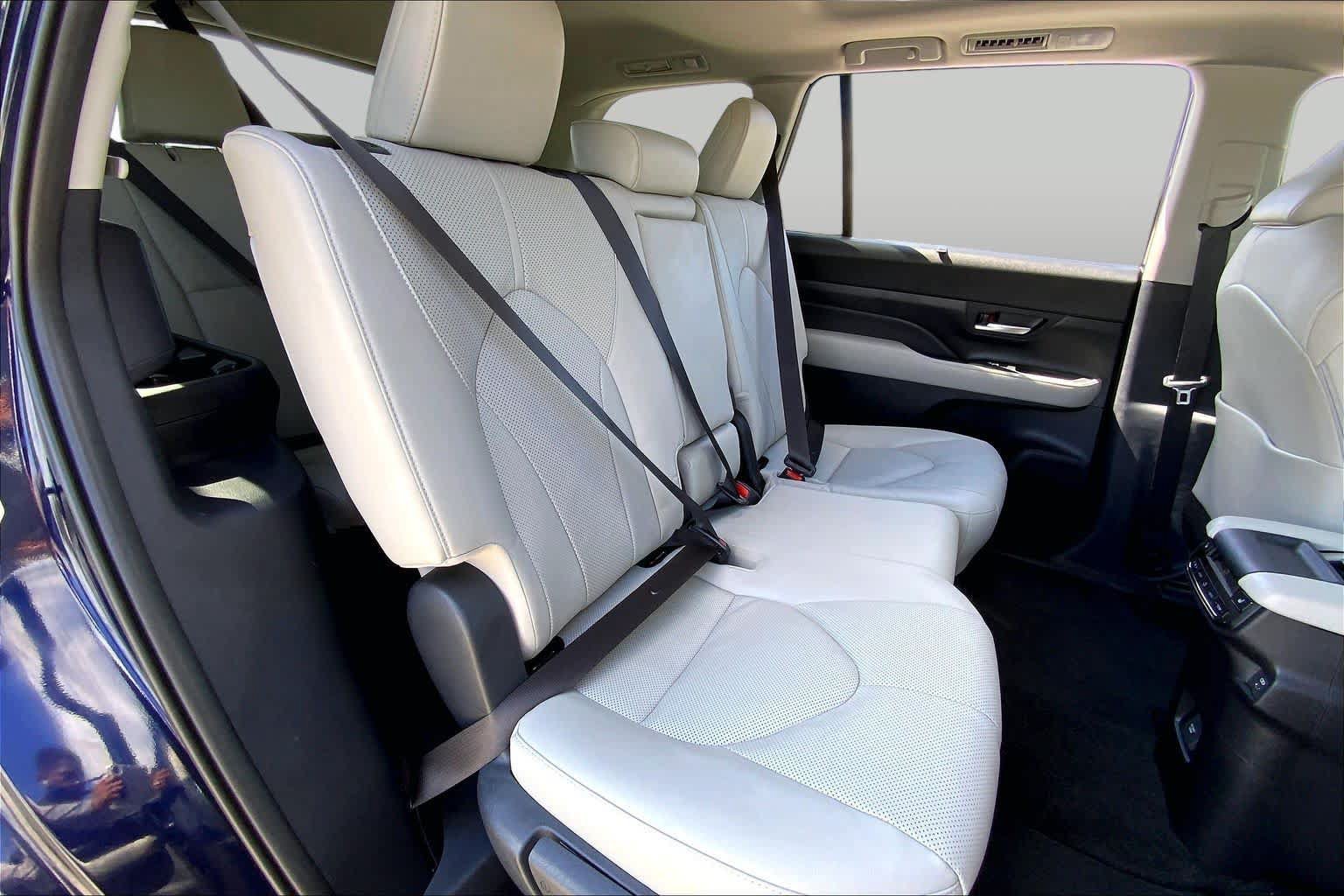 Certified 2026 Toyota Grand Highlander FWD image 19