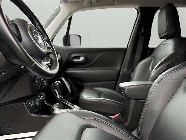 Used 2022 Jeep Renegade Limited image 12