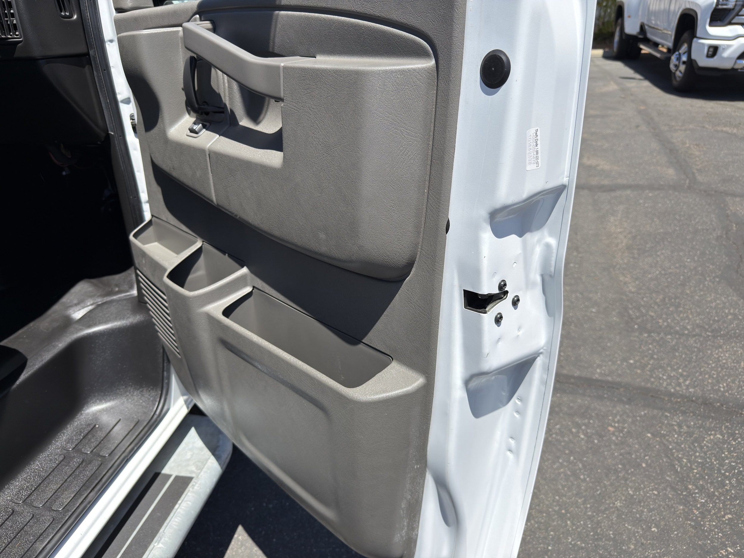 Used 2024 Chevrolet Express 2500 w/ Driver Convenience Package RWD image 11