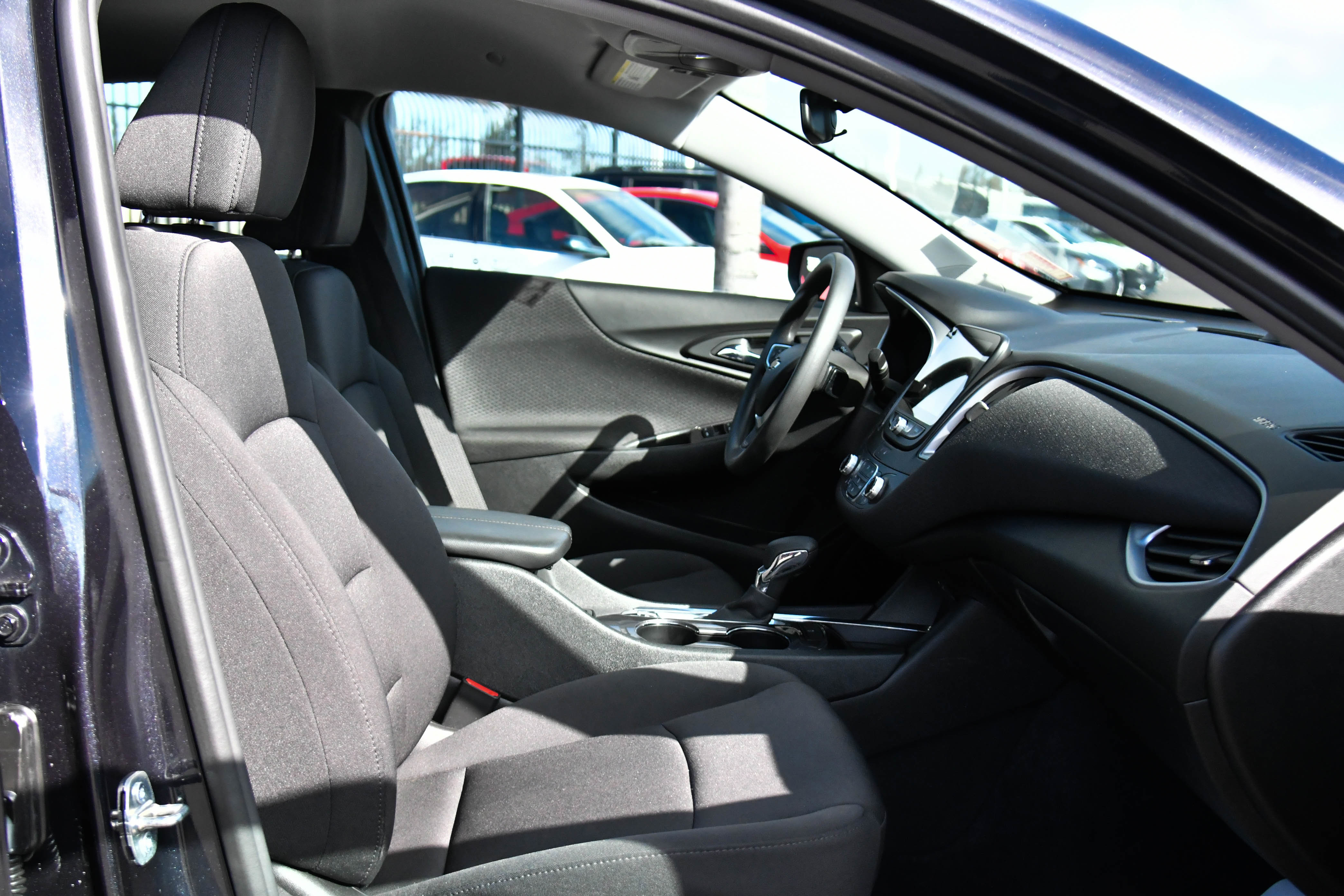 Used 2023 Chevrolet Malibu LT image 40