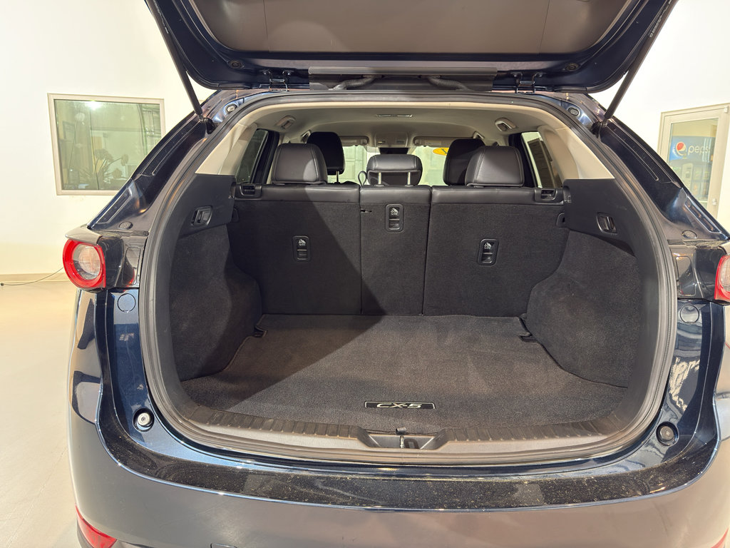 Used 2021 MAZDA CX-5 Touring image 10