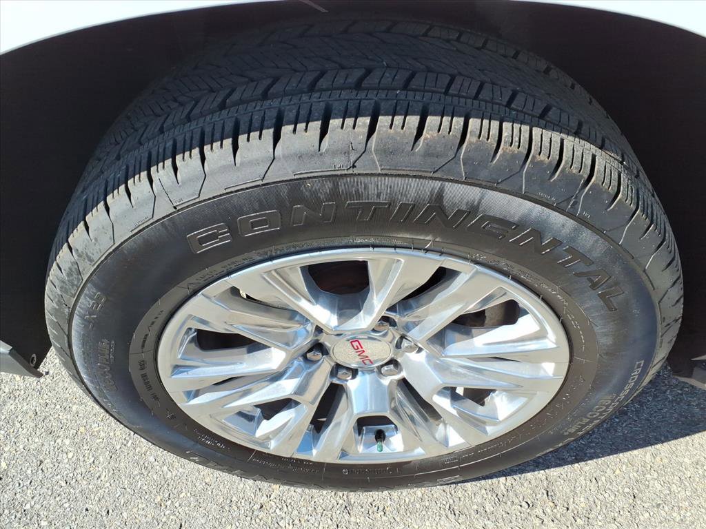 Used 2022 GMC Yukon SLT w/ SLT Premium Package image 10