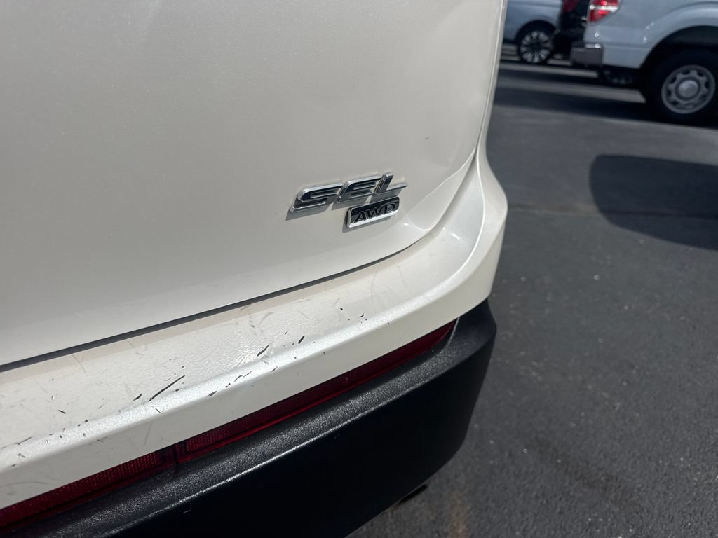 Used 2018 Ford Edge SEL w/ Equipment Group 201A AWD/4WD image 13