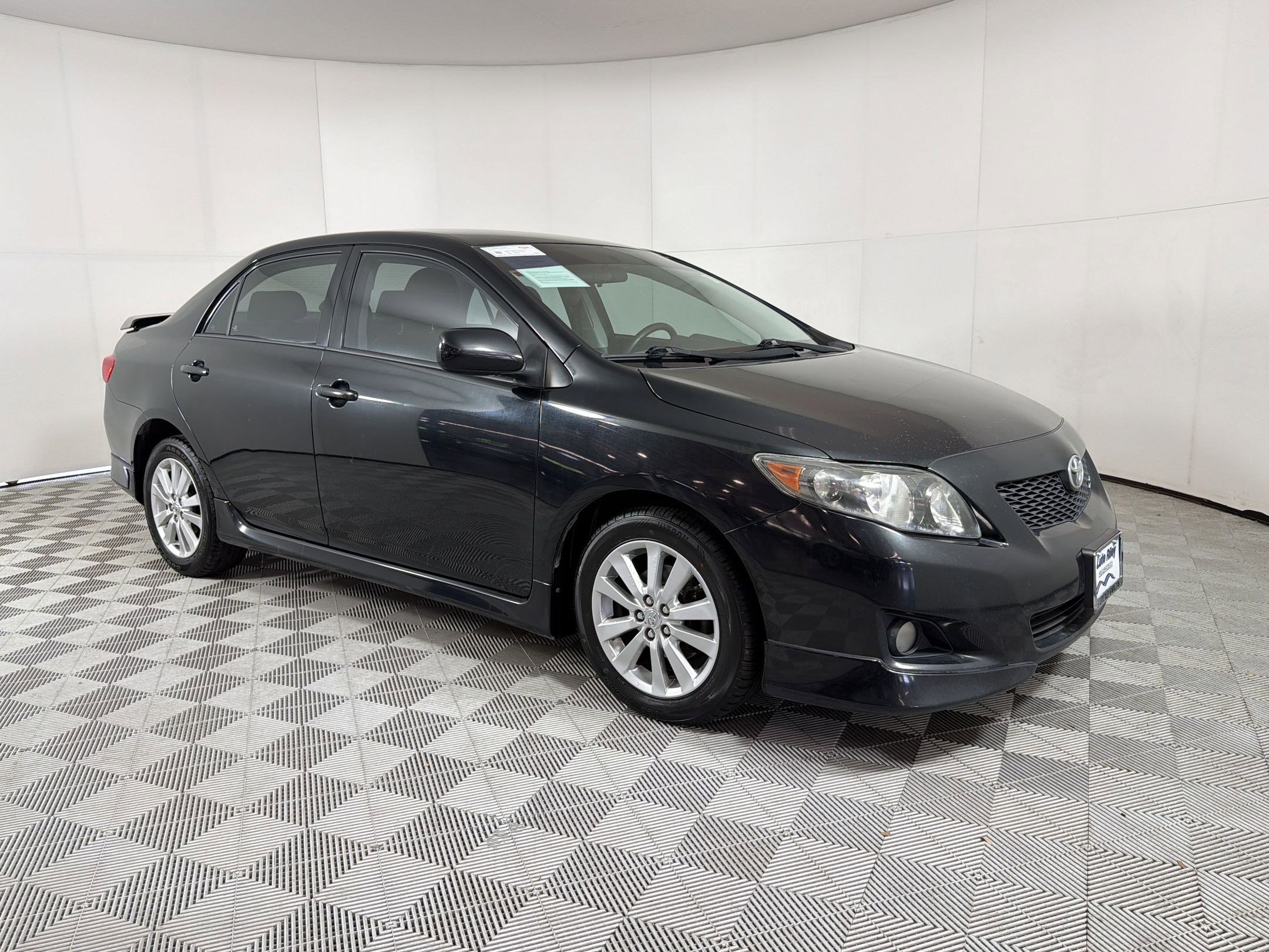 Used 2010 Toyota Corolla S image 7