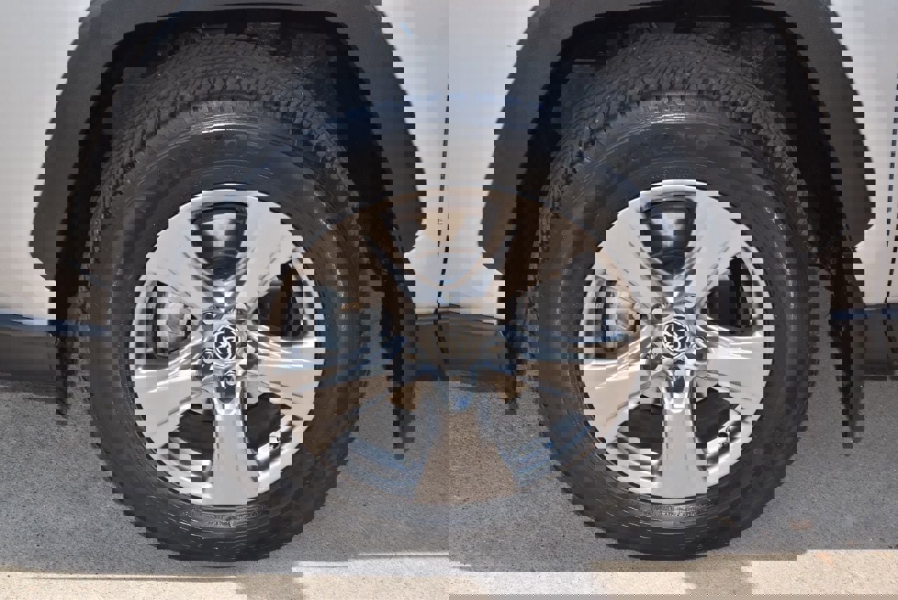 Used 2023 Toyota RAV4 XLE w/ Convenience Package AWD/4WD image 38