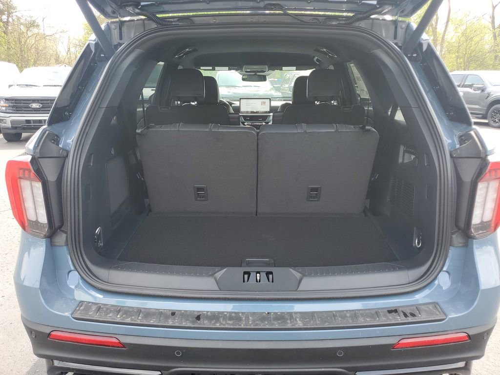 New 2026 Ford Explorer ST AWD/4WD image 32