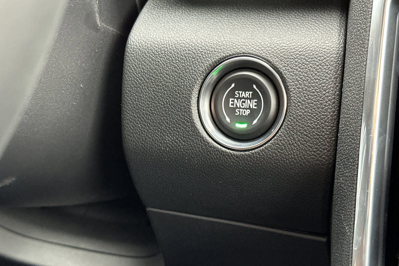 New 2026 GMC Acadia Denali w/ Super Cruise Package image 24