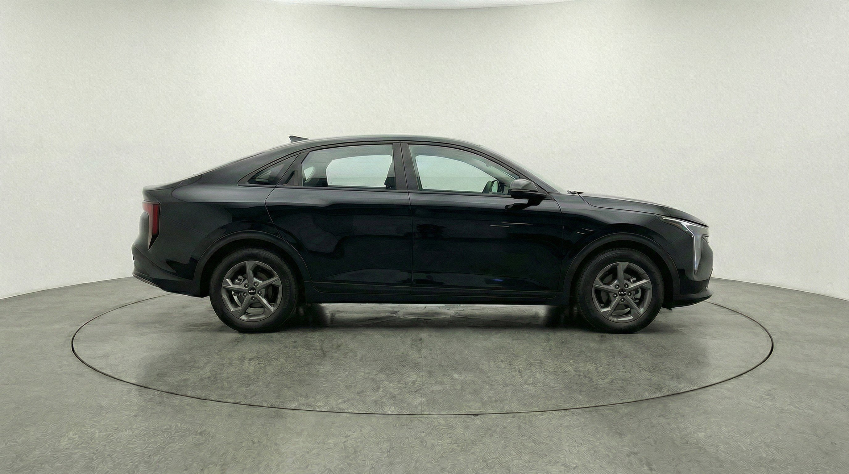 Used 2025 Kia K4 LXS image 11