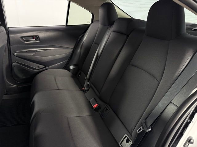 Used 2025 Toyota Corolla LE image 16