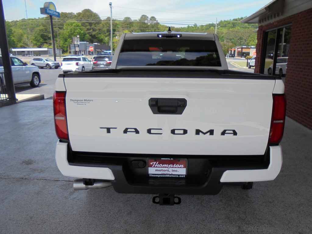 Used 2024 Toyota Tacoma TRD Sport RWD image 4
