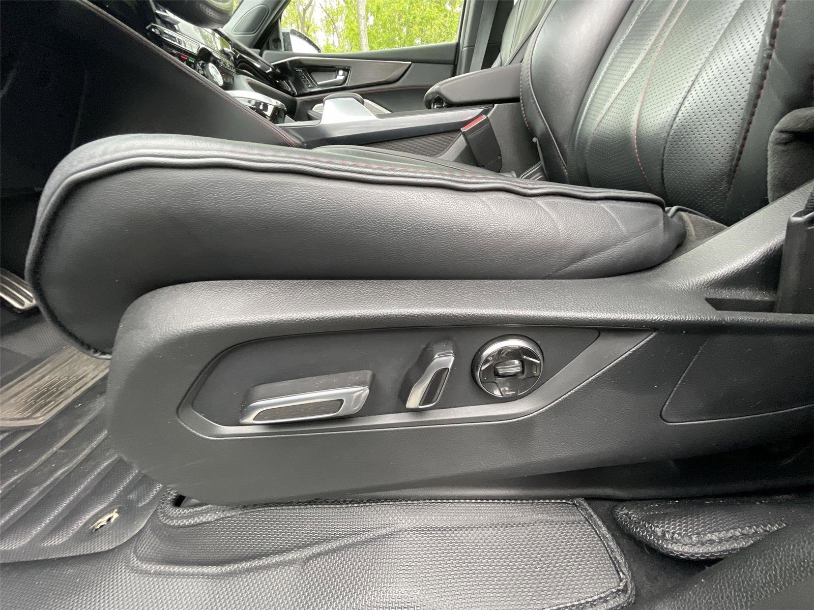 Used 2022 Acura MDX Type S AWD/4WD image 13