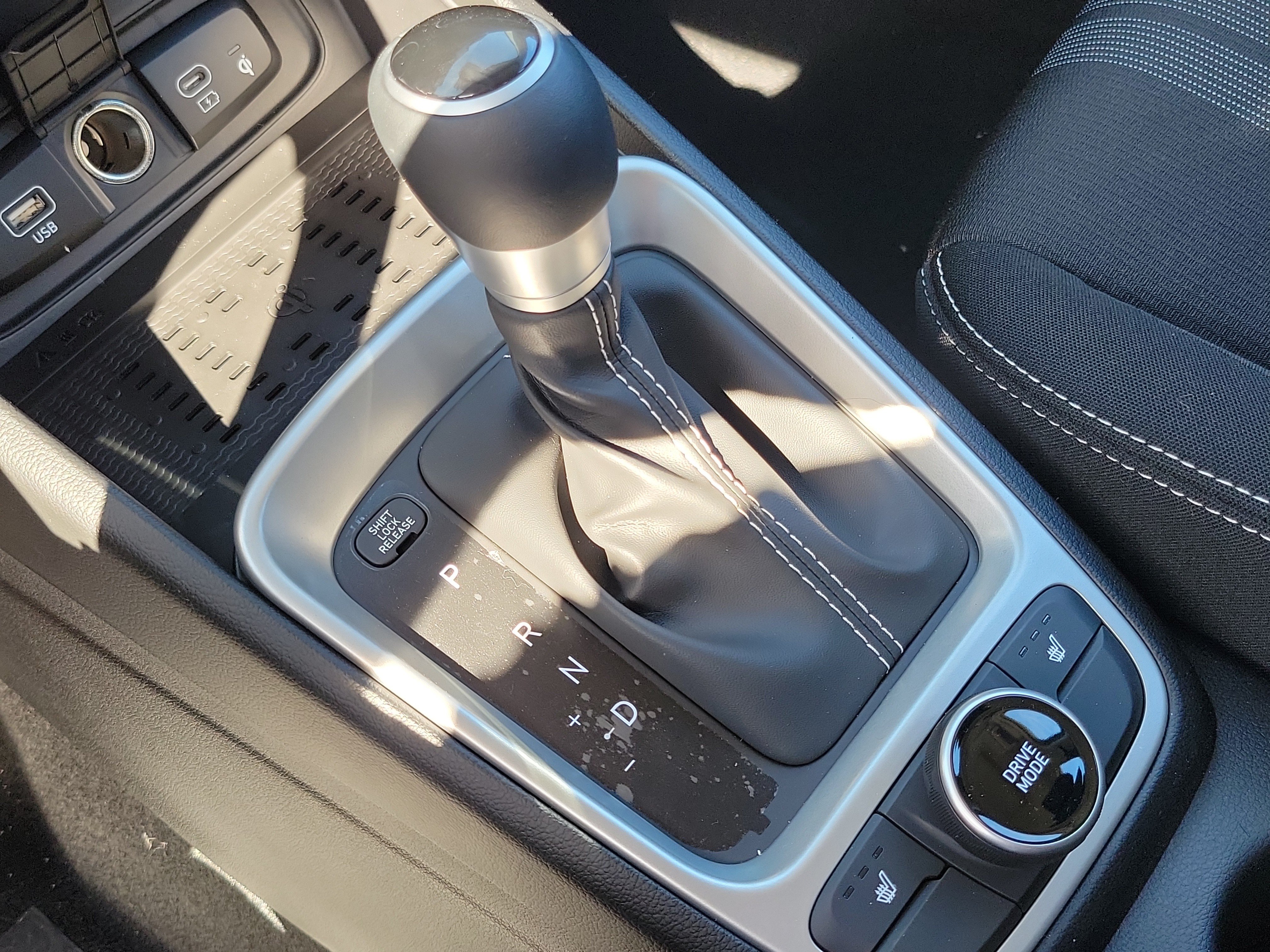 New 2026 Hyundai Venue SEL FWD image 9