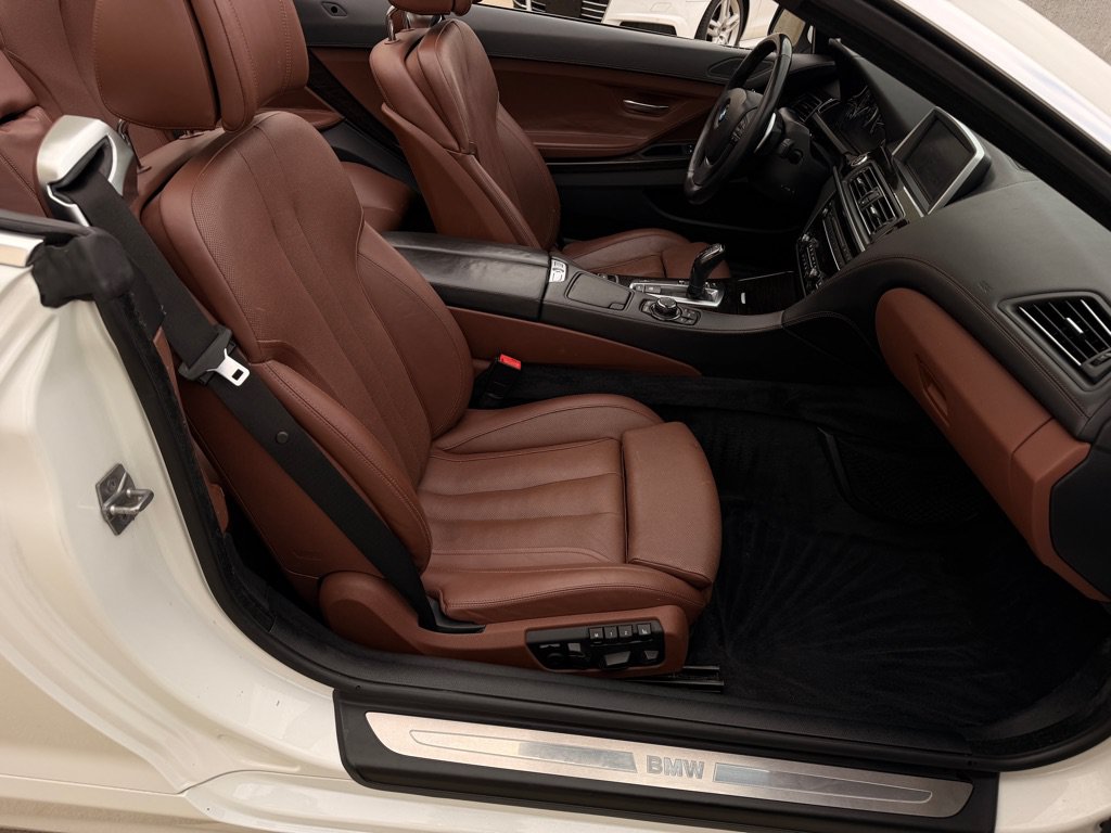 Used 2012 BMW 650i Convertible RWD image 16