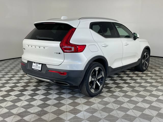 Used 2019 Volvo XC40 T5 Inscription AWD/4WD image 17