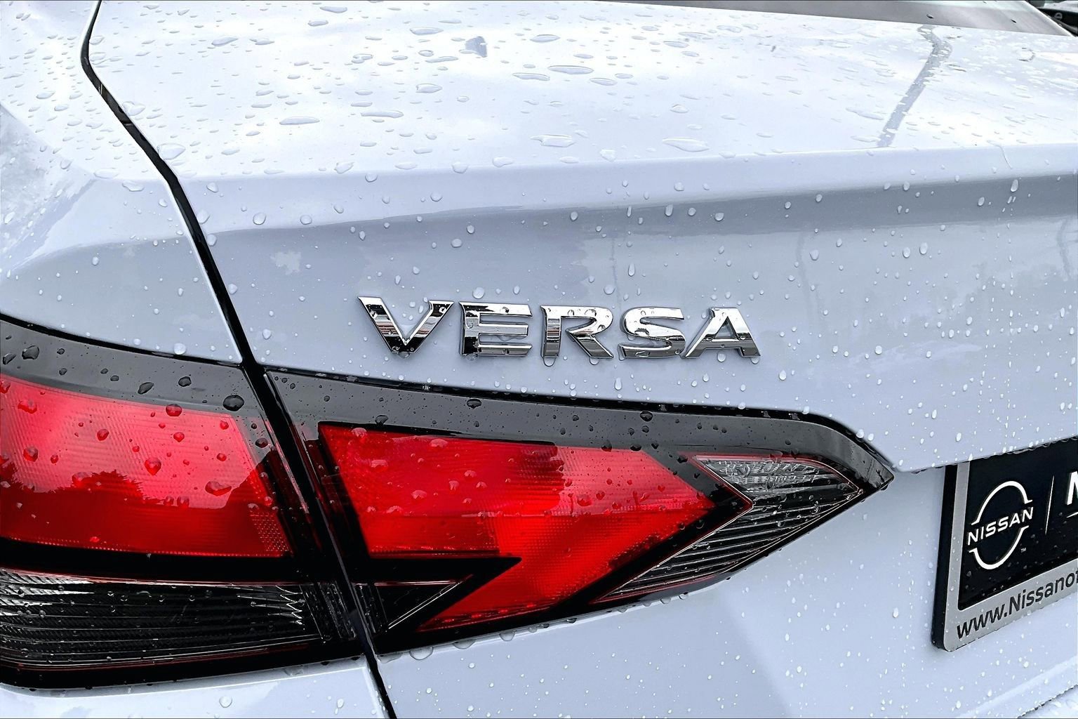 Used 2025 Nissan Versa SV w/ Trunk Package image 14