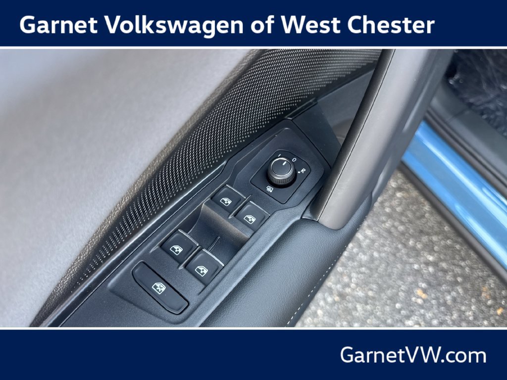 New 2026 Volkswagen Tiguan SE AWD/4WD image 11