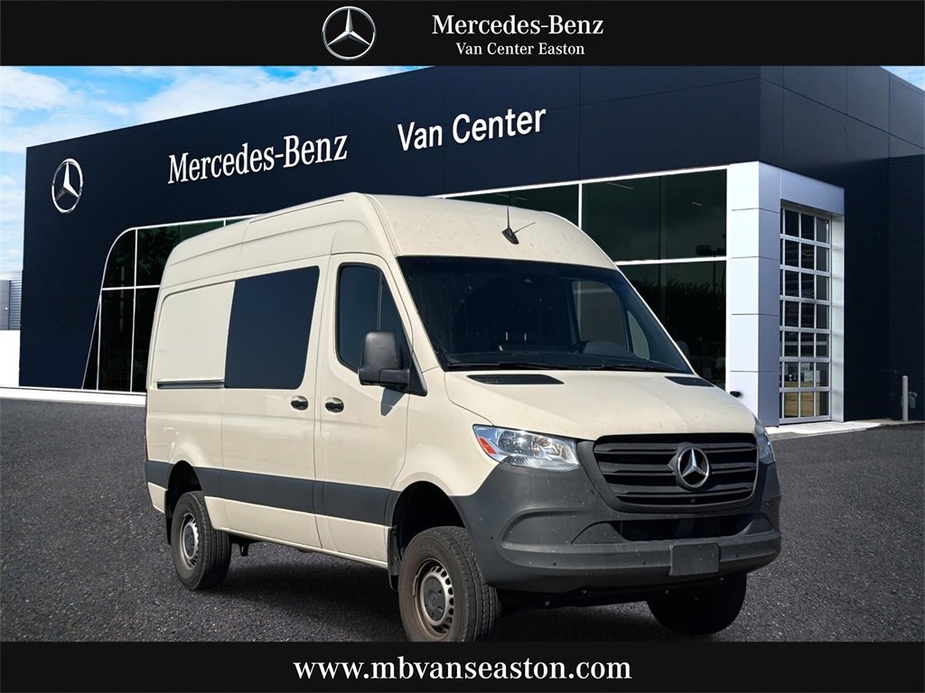 Used 2024 Mercedes-Benz Sprinter 2500 image 1