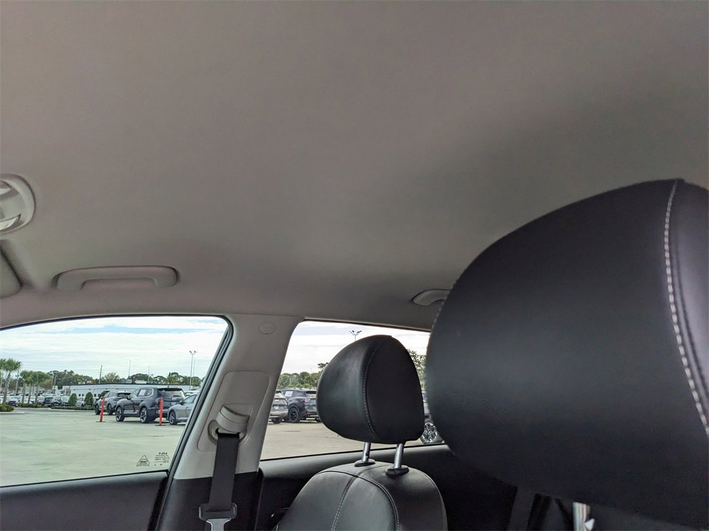 Certified 2022 Kia Niro EX image 23