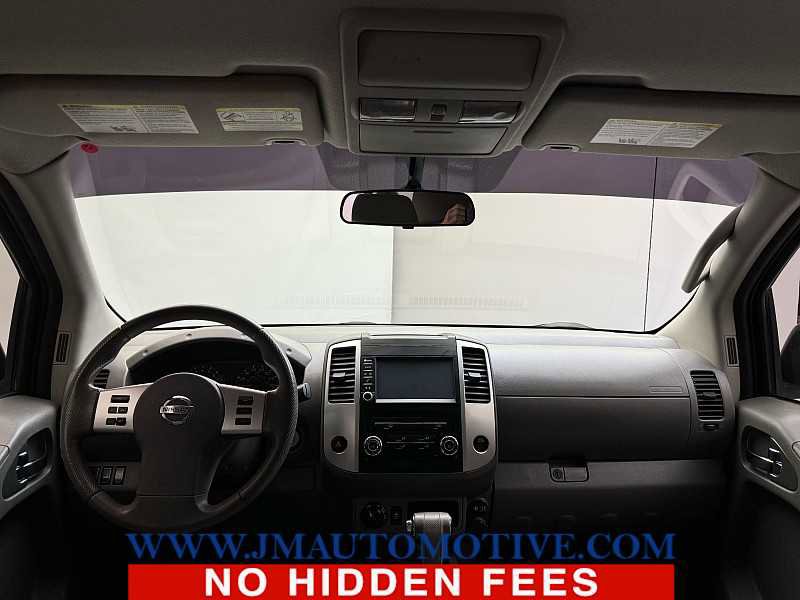 Used 2019 Nissan Frontier SV image 12