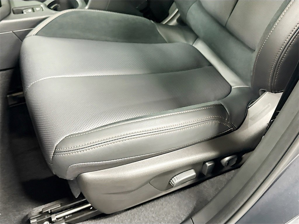 New 2025 Subaru Forester Touring image 18