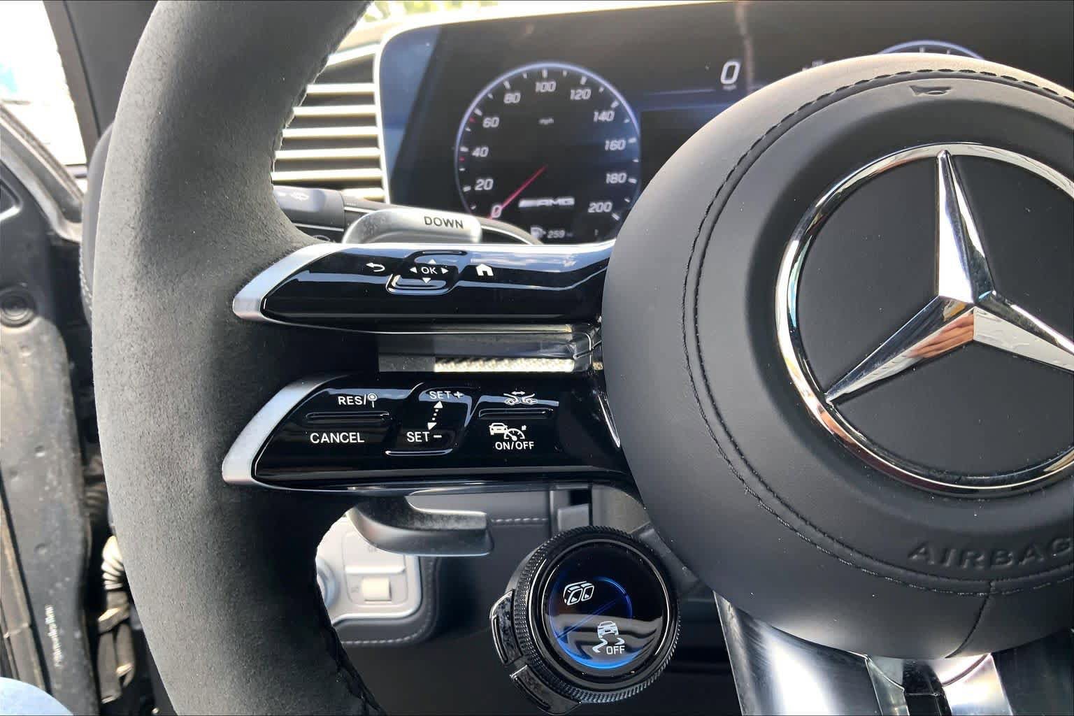 Used 2024 Mercedes-Benz GLS 63 AMG 4MATIC image 23
