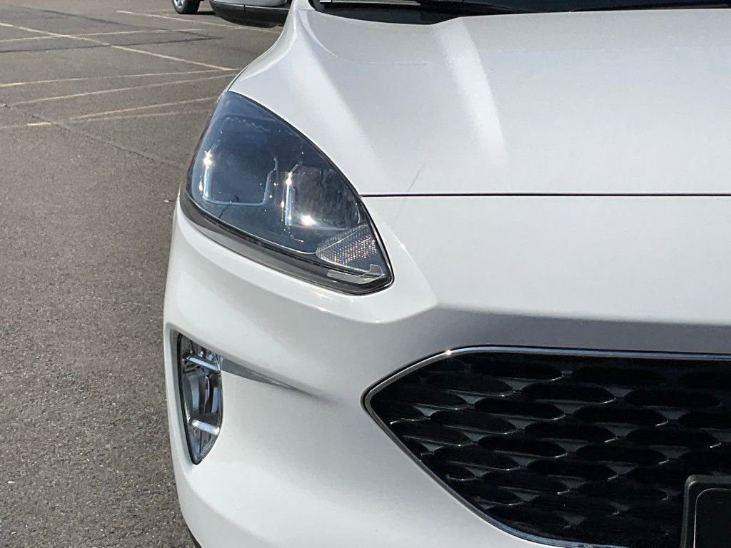 Used 2022 Ford Escape SEL w/ Technology Package image 2